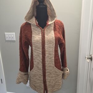 Elegant Hooded Cardigan in Red and Tan